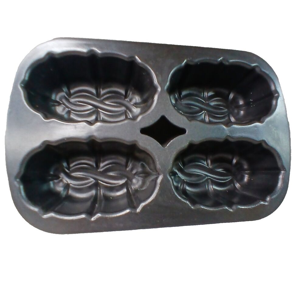 Nordic Ware 4 Bundt Loaf Pan 8 Cup Capacity Celtic Knot Preowned Made in USA